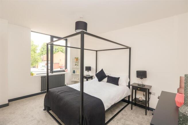 2 bed Apartment for sale Image 4