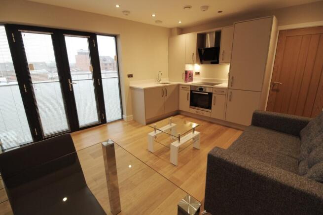 Living/Kitchen area