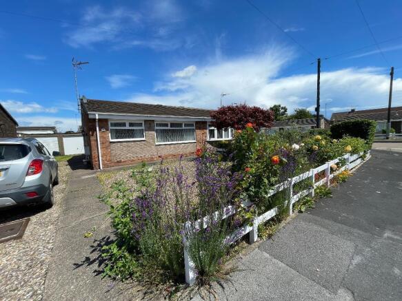 2 bed Bungalow for sale Image 4