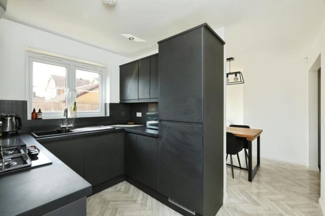 3 bed Detached for sale Image 6