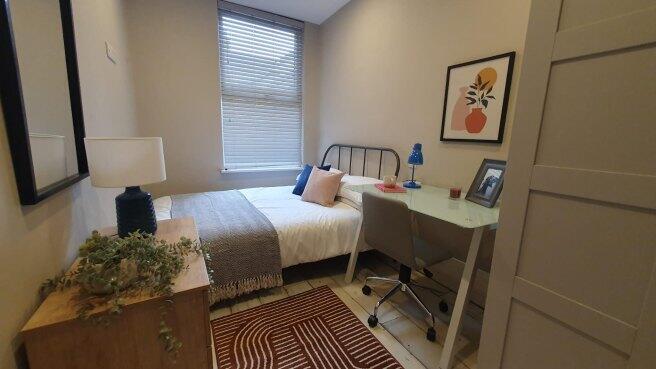 woodcroft-road-l15-2hq-970306