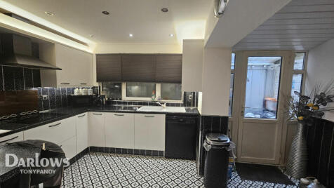 Graig Terrace, Ferndale CF43