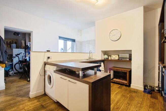 3 bed Terraced for sale Image 5