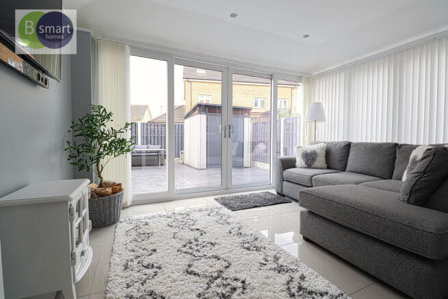 2 bed Semi-Detached for sale Image 8