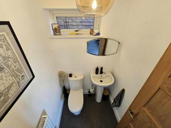 Cloakroom/WC