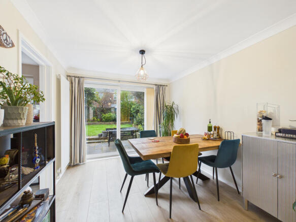 CAM02536G0-PR0052-STILL001