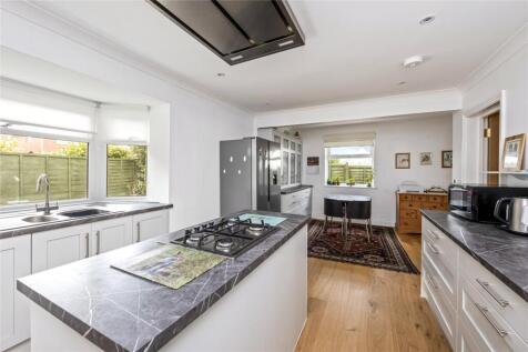 Widewater Close, Lancing, West Sussex, BN15