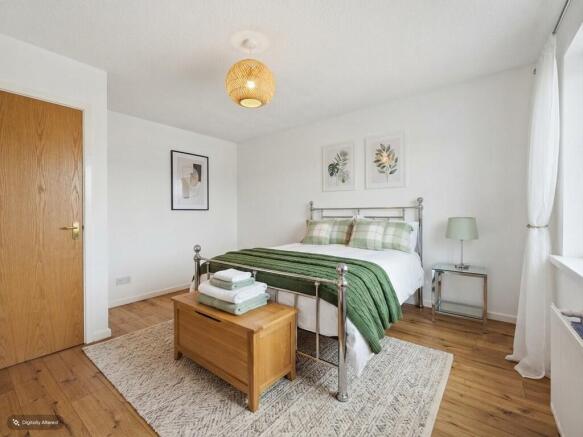 2 bed Semi-Detached Bungalow for sale Image 8