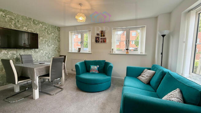 5 bed Semi-Detached for sale Image 5