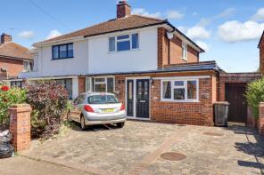 11, Chalford Close, West Molesey KT8 2QL