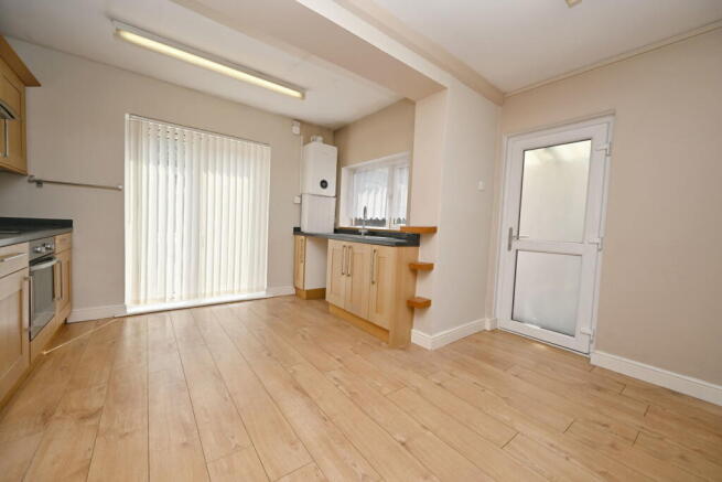 2 bed Semi-Detached for sale Image 7