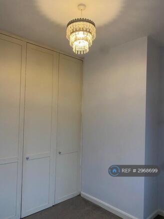 2 bed Terraced to rent Image 10