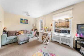 14, Swinton Court, Harrogate HG2 0BB
