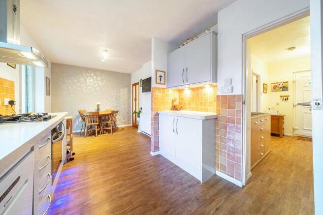 Cranmer Close, Warlingham, CR6 photo 3