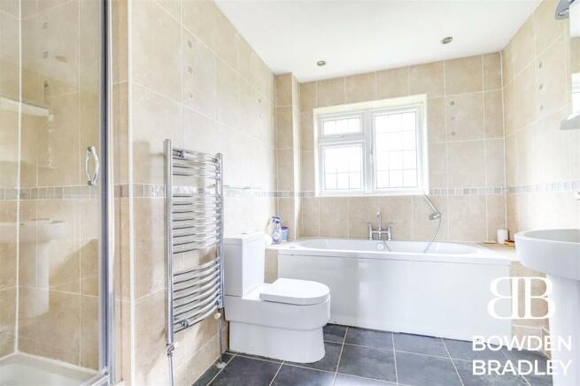 En-suite Bathroom