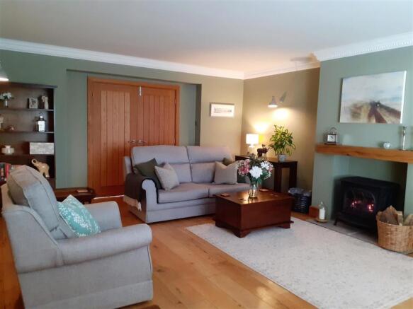 Living Room.jpg