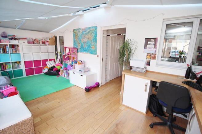 Photo 5