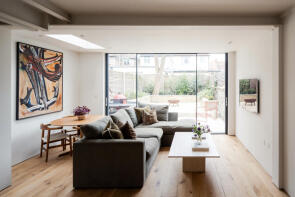 32a, Clifford Gardens, London NW10 5JD