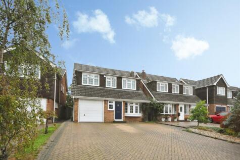Russell Gardens, Tile Kiln, Chelmsford
