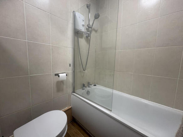 2 bed Flat for sale Image 9