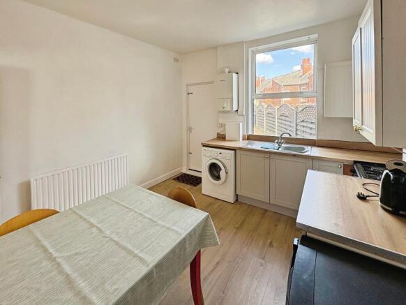 2 bed Terraced for sale Image 6