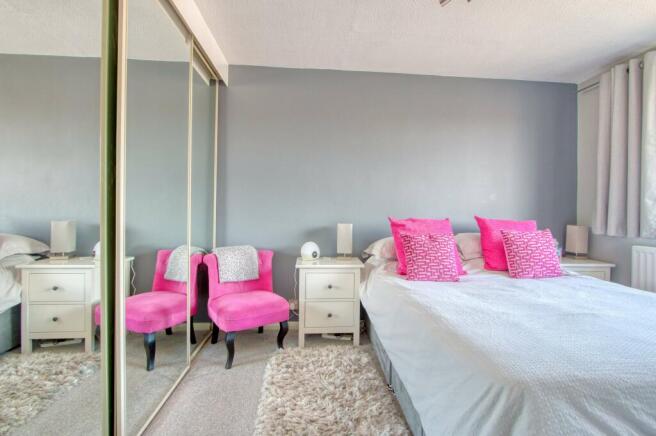 Bedroom 2 (Double)