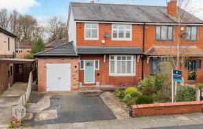 58, Houghton Lane, Manchester M27 0FB