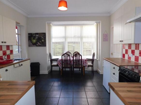 Kitchen 1