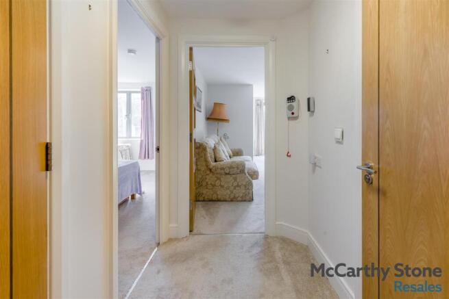 8682568-interior19.jpg