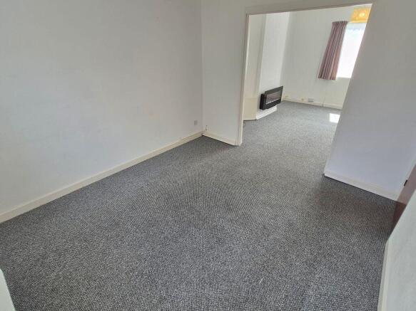 Thorncliffe Road, Great Barr, Birmingham, B44 9DB photo 4