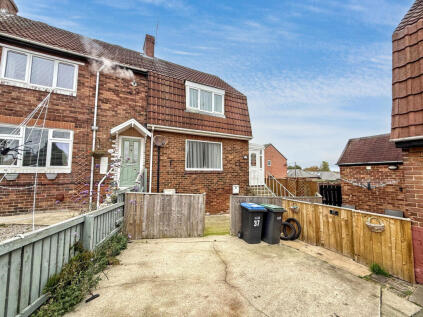North Crescent, Easington, Peterlee, Durham, SR8 3EG
