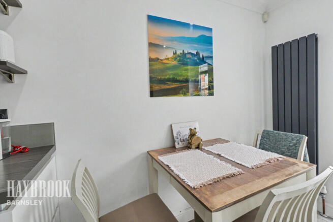 3 bed Detached for sale Image 9