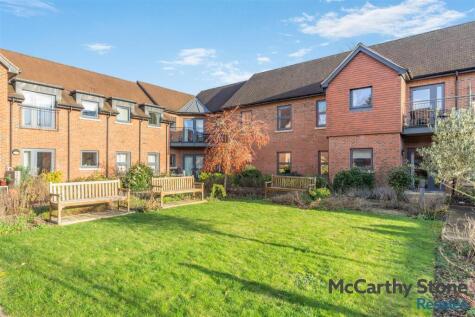 Elizabeth House, St. Giles Mews, Stony Stratford, Milton Keynes, MK11 1HT
