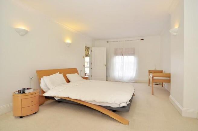 bed 3.jpg