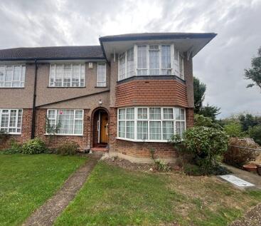 29 Oakwood Close, Southgate, London, N14 4JY