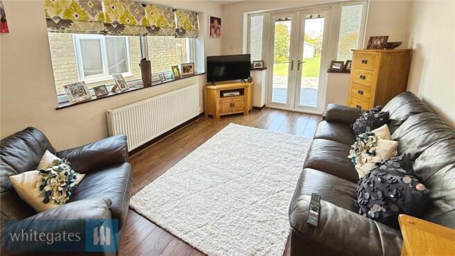 4 bed Detached for sale Image 10