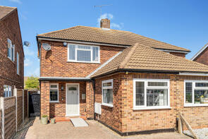 68, Lynegrove Avenue, Ashford TW15 1ER