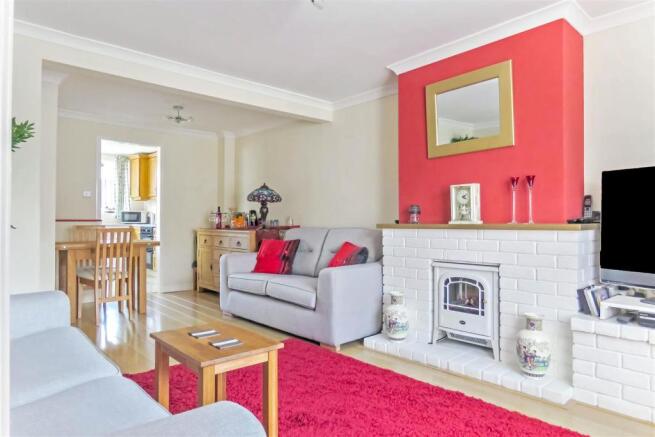 Lounge / Dining Room
