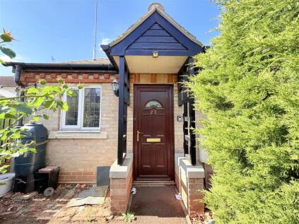 St. Peters Close, Claydon, Ipswich
