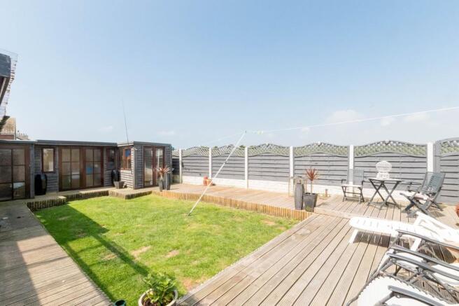 Garden/Summer hou...