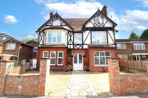 Lansdowne Road, Luton