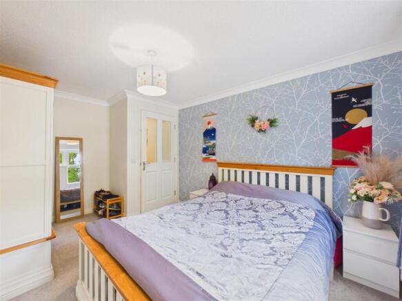 1 bed Flat for sale Image 4