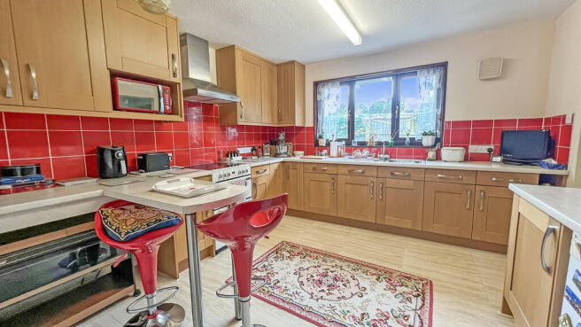 Kitchen/dining ro...