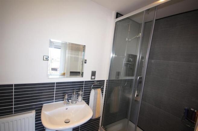 Bathroom.JPG