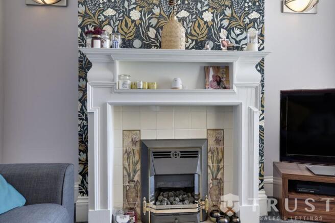 3 bed Terraced for sale Image 5