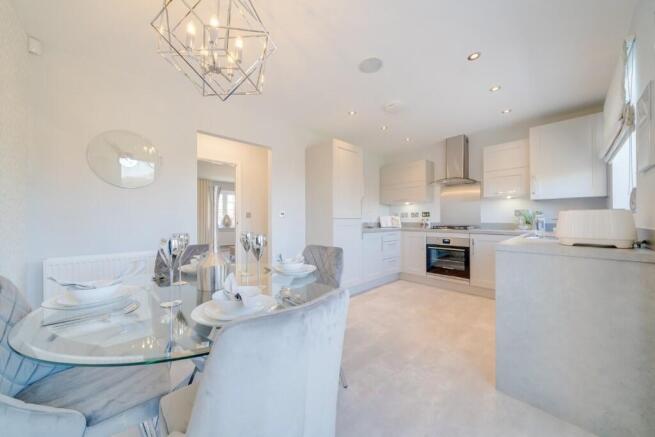 3 bed Semi-Detached for sale Image 6