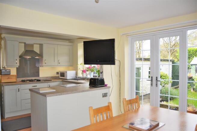 Dining/Kitchen
