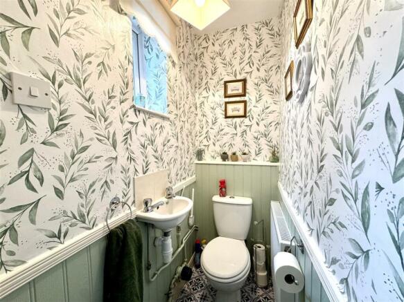 GROUND FLOOR WC