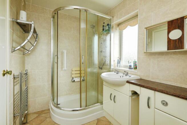 3 bed Semi-Detached for sale Image 4