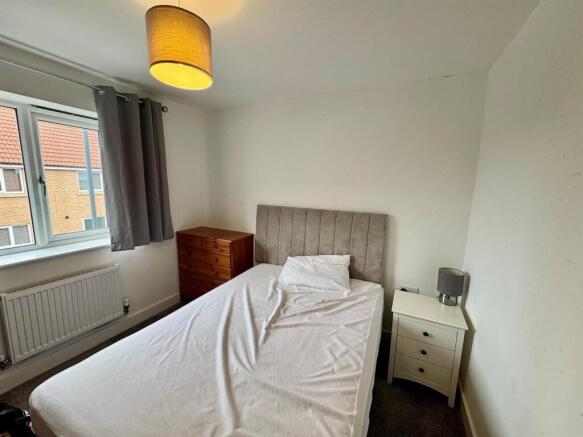 3 bed Semi-Detached for sale Image 10